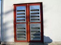 puertas con celosias acusticas